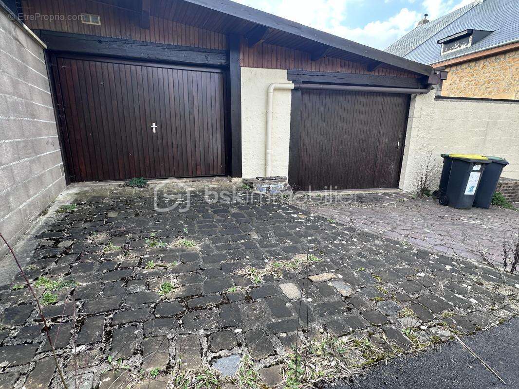 Appartement à DOM-LE-MESNIL