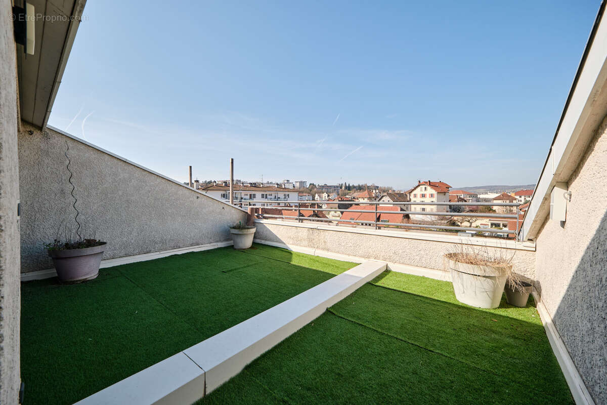 Appartement à MEYTHET