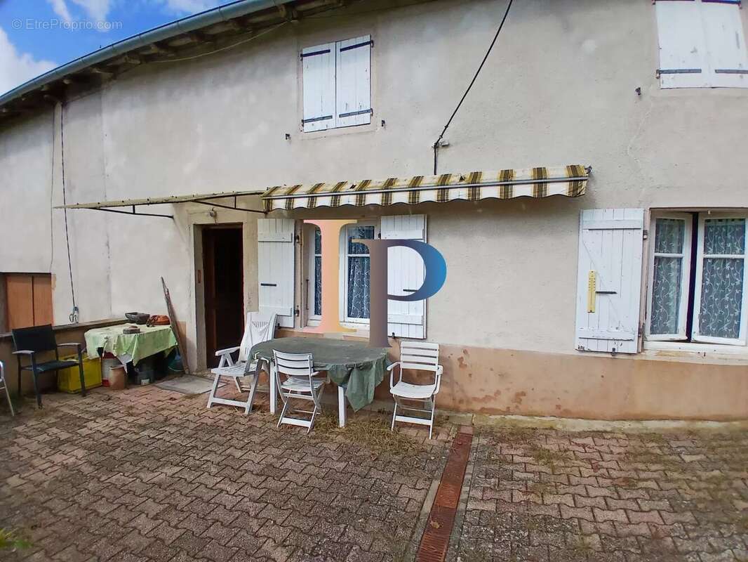 Maison à CHAUFFAILLES