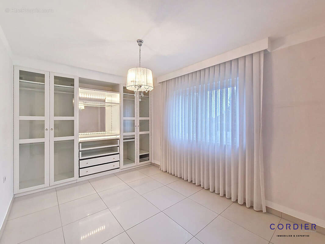 Appartement à FAMECK