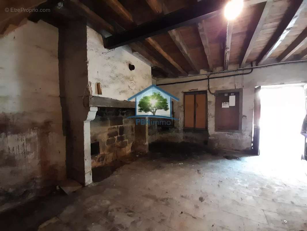 Maison à BOURG-LASTIC