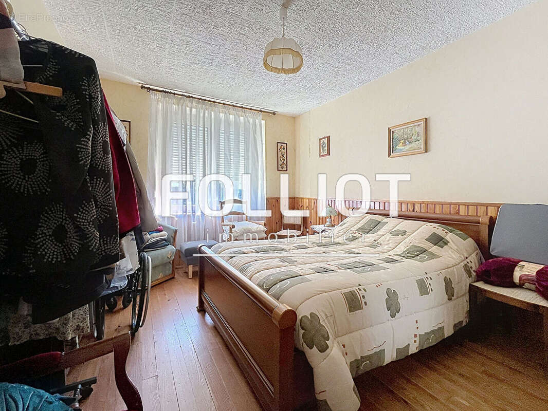 Maison à BRICQUEVILLE-SUR-MER