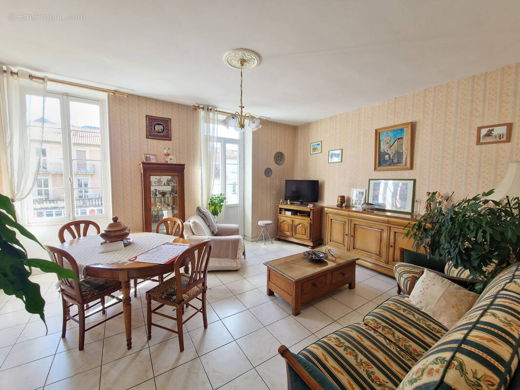 Appartement à NYONS