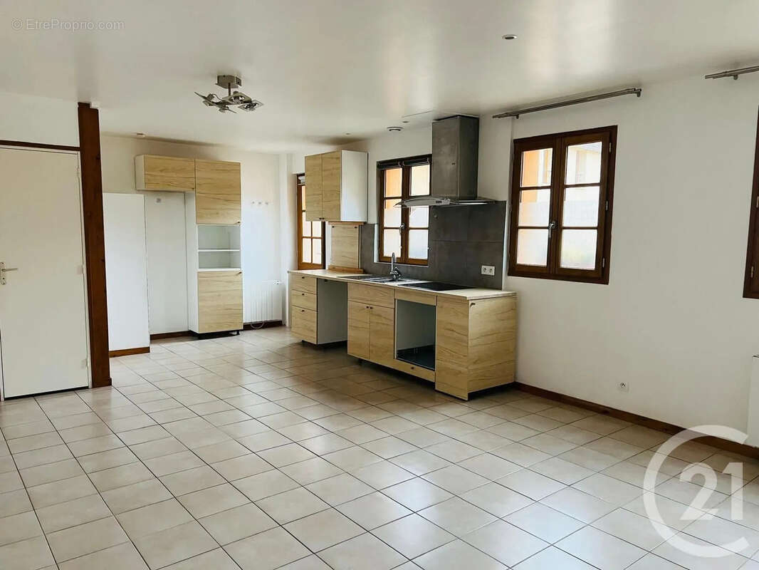 Appartement à HOUDAN