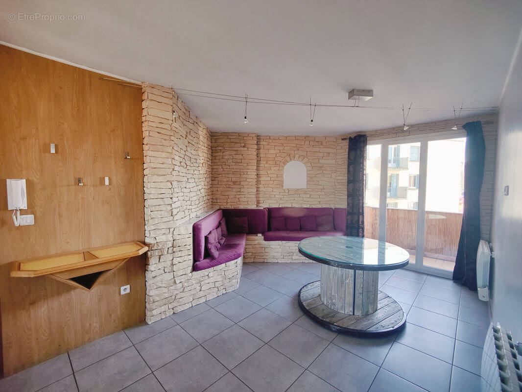 Appartement à BOURGOIN-JALLIEU