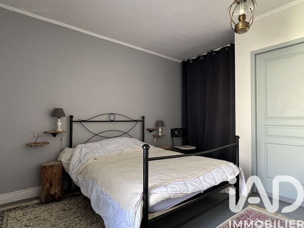 Maison 165 m² à Fontguenand  - photo 8
