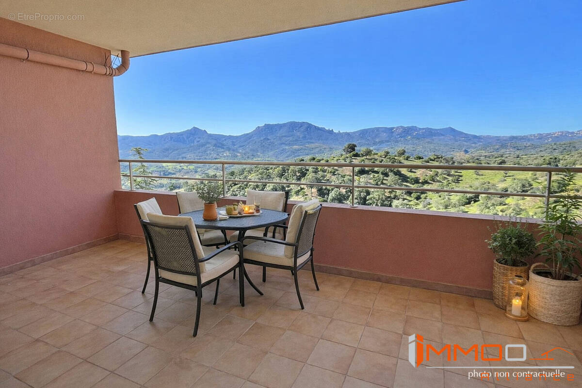 Appartement à MANDELIEU-LA-NAPOULE