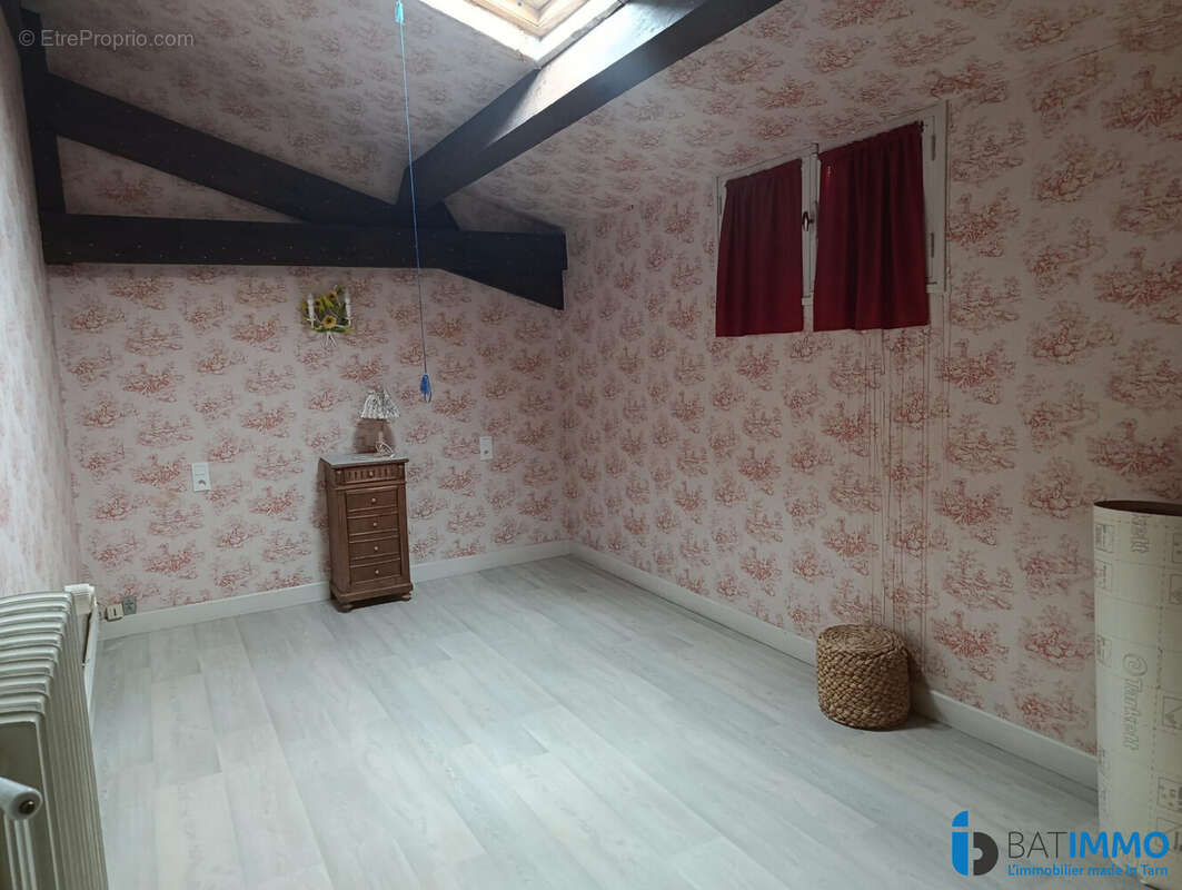 Maison 280 m² à Mazamet  - photo 9