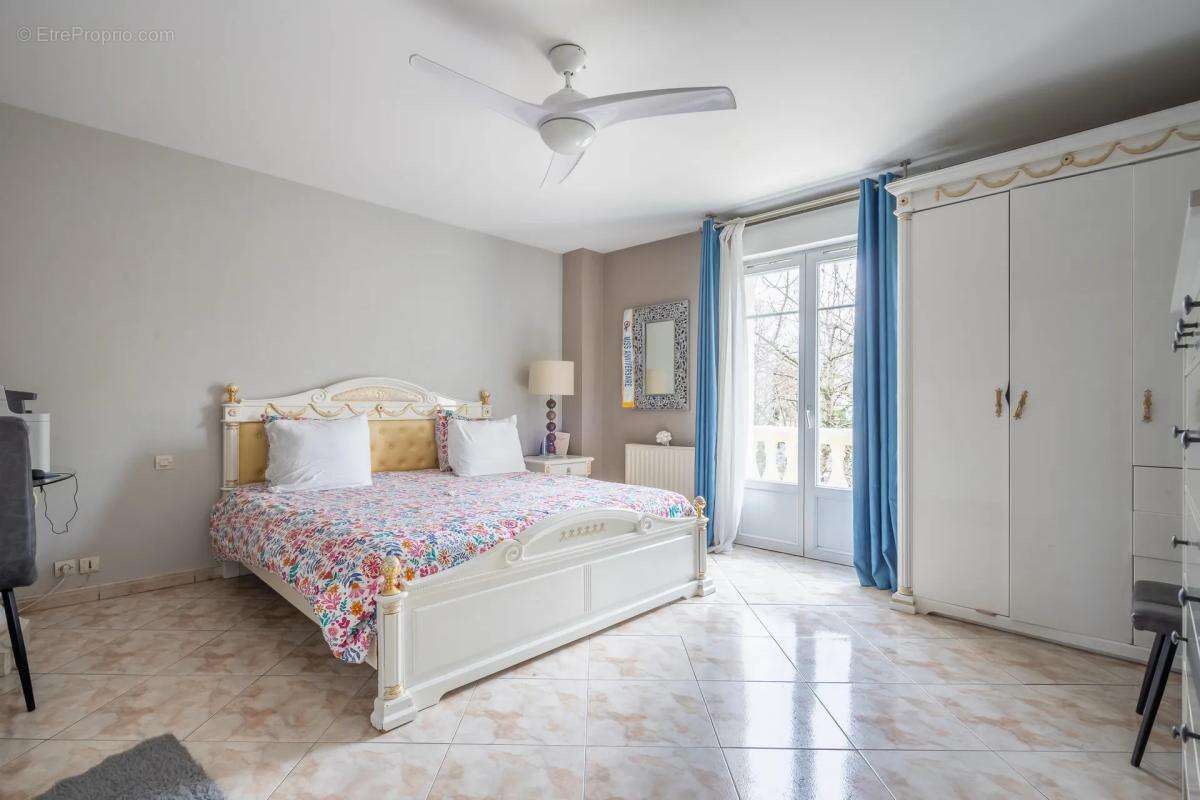 Maison à NOISY-LE-SEC