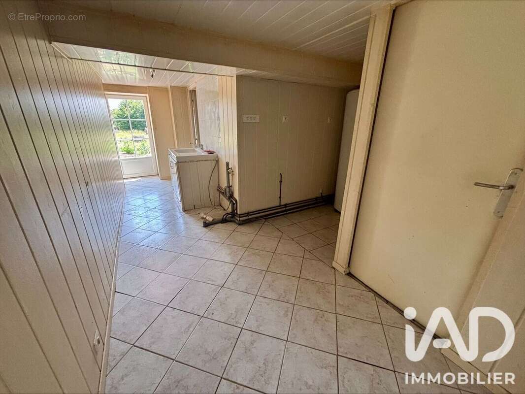 Maison 149 m² à Allonne  - photo 7