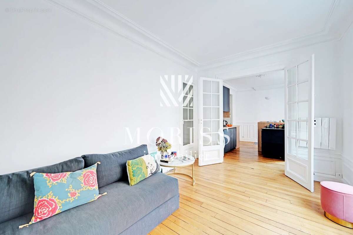 Appartement à PARIS-18E