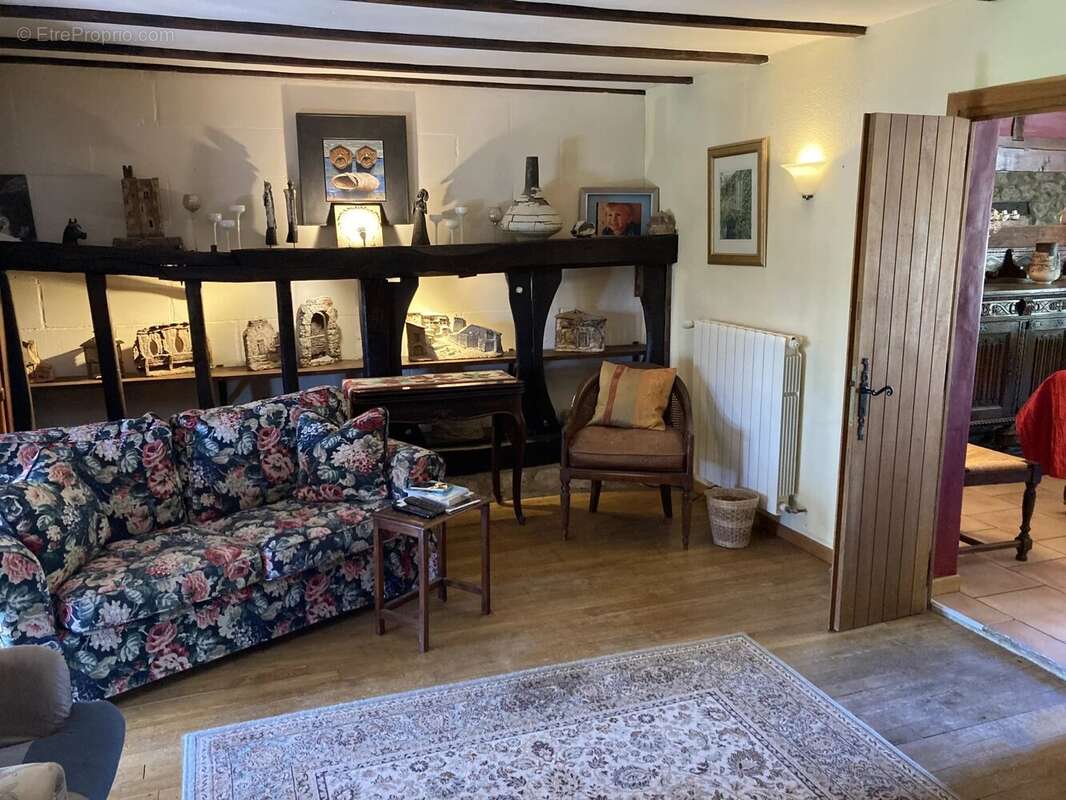 Maison à SAINT-PRIVAT-DES-PRES