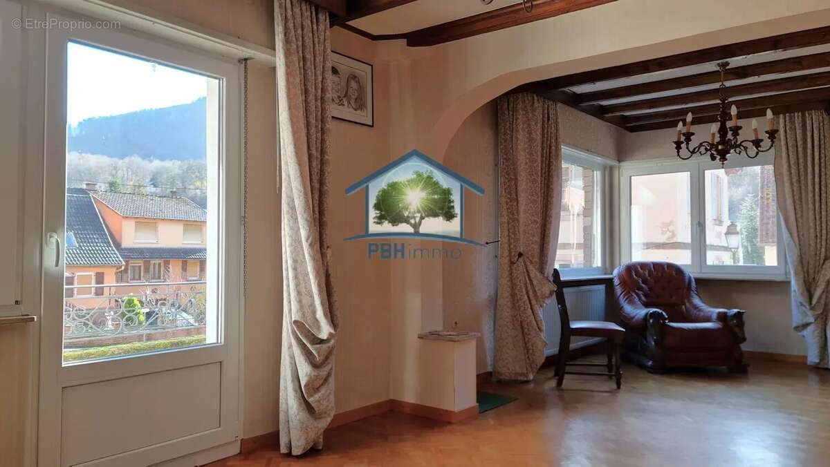 Maison à NIEDERSTEINBACH