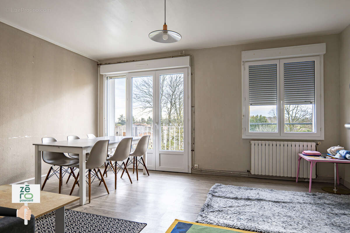 Appartement à FONTENAY-LE-COMTE