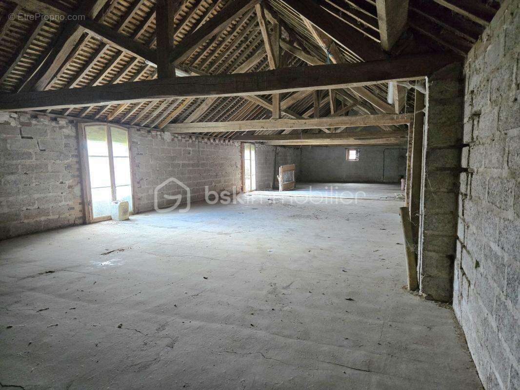 Maison à COURLON-SUR-YONNE