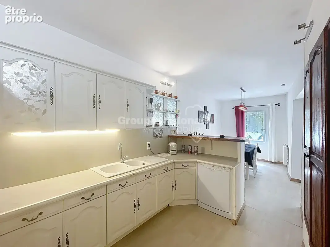 Caromb 120m2 habitables, 4 Chambres, une terrasse, un balcon - photo 1