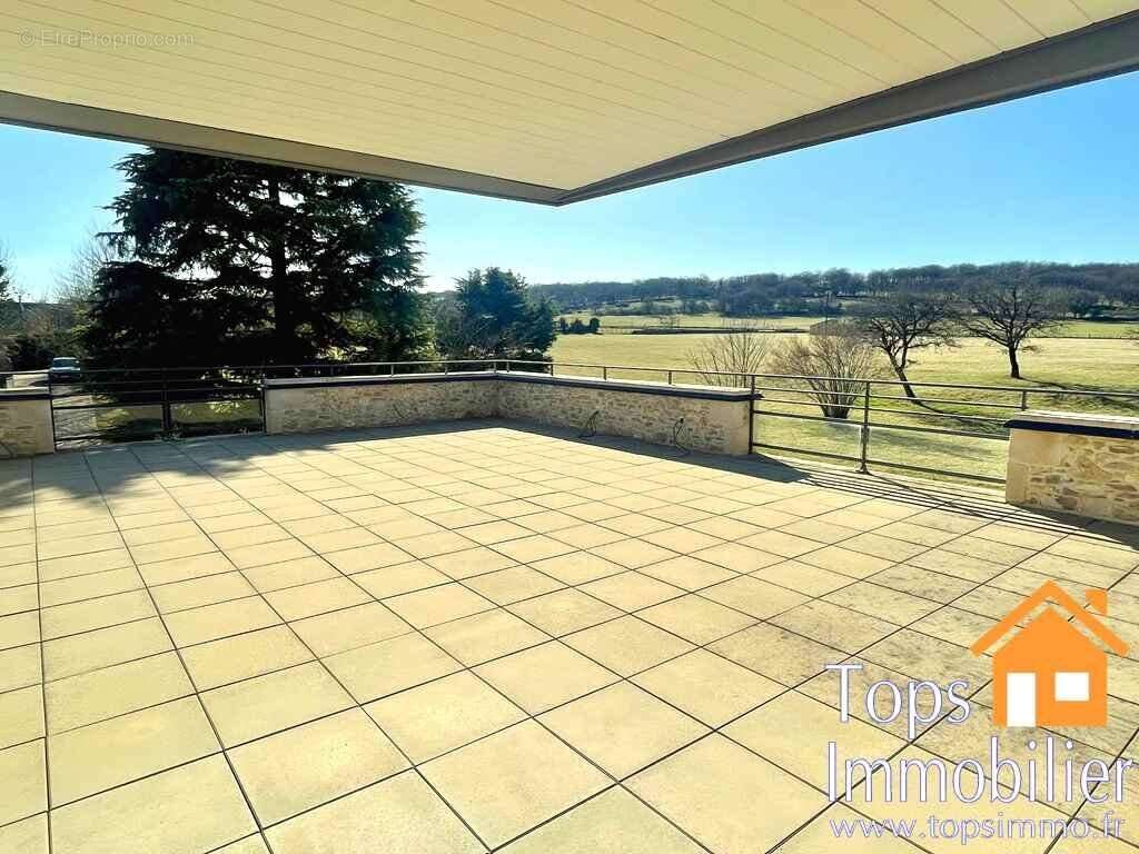 Maison à VILLENEUVE