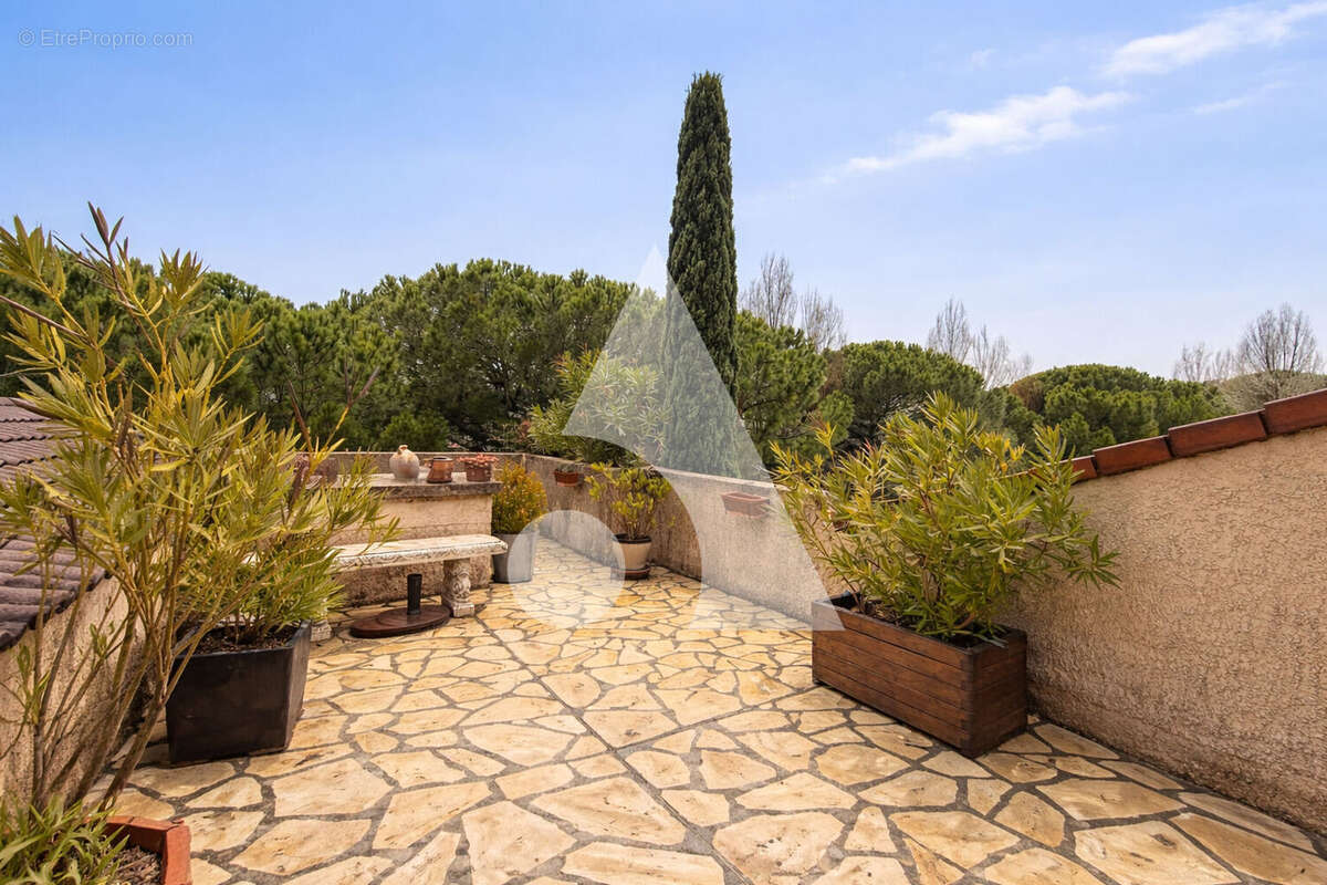 Appartement à AIX-EN-PROVENCE