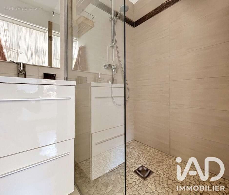 Appartement 94 m² à Dommartin  - photo 7