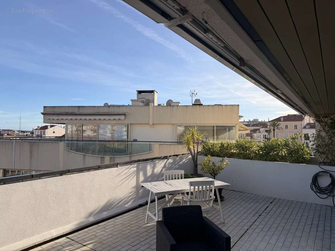 Appartement à CANNES