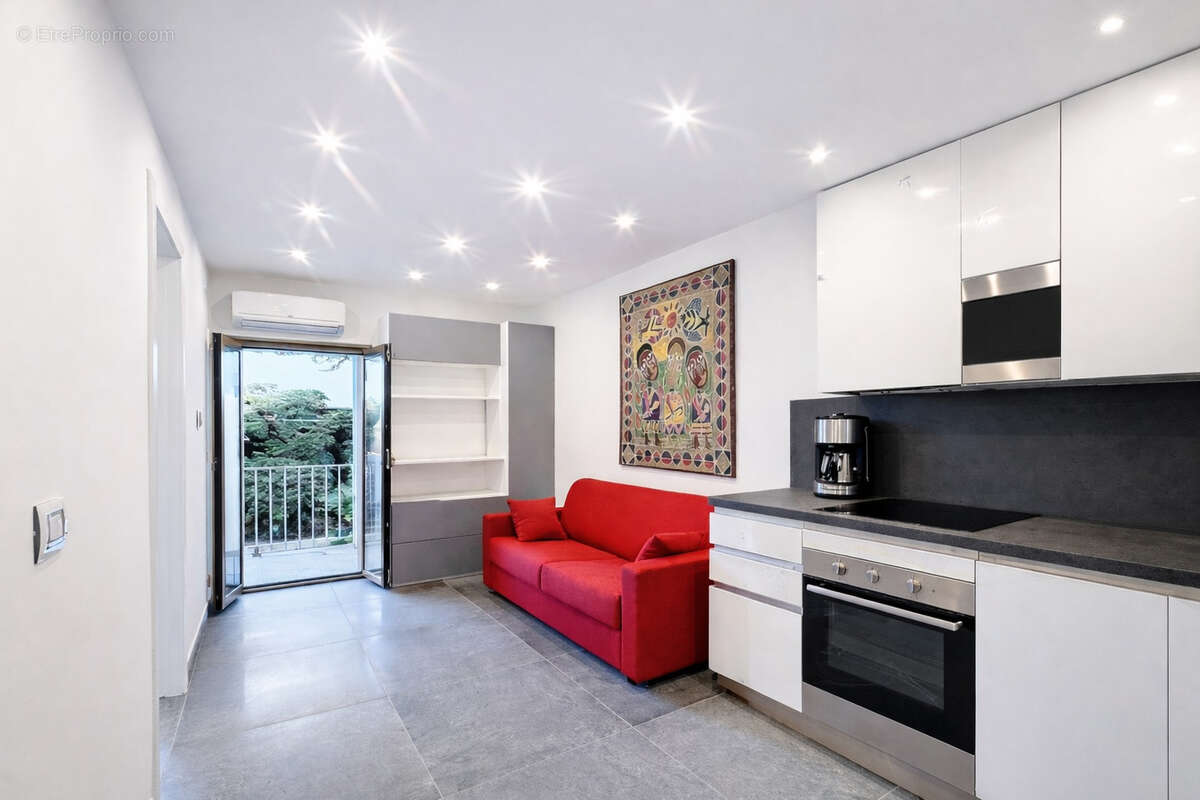 Appartement à ROQUEBRUNE-CAP-MARTIN