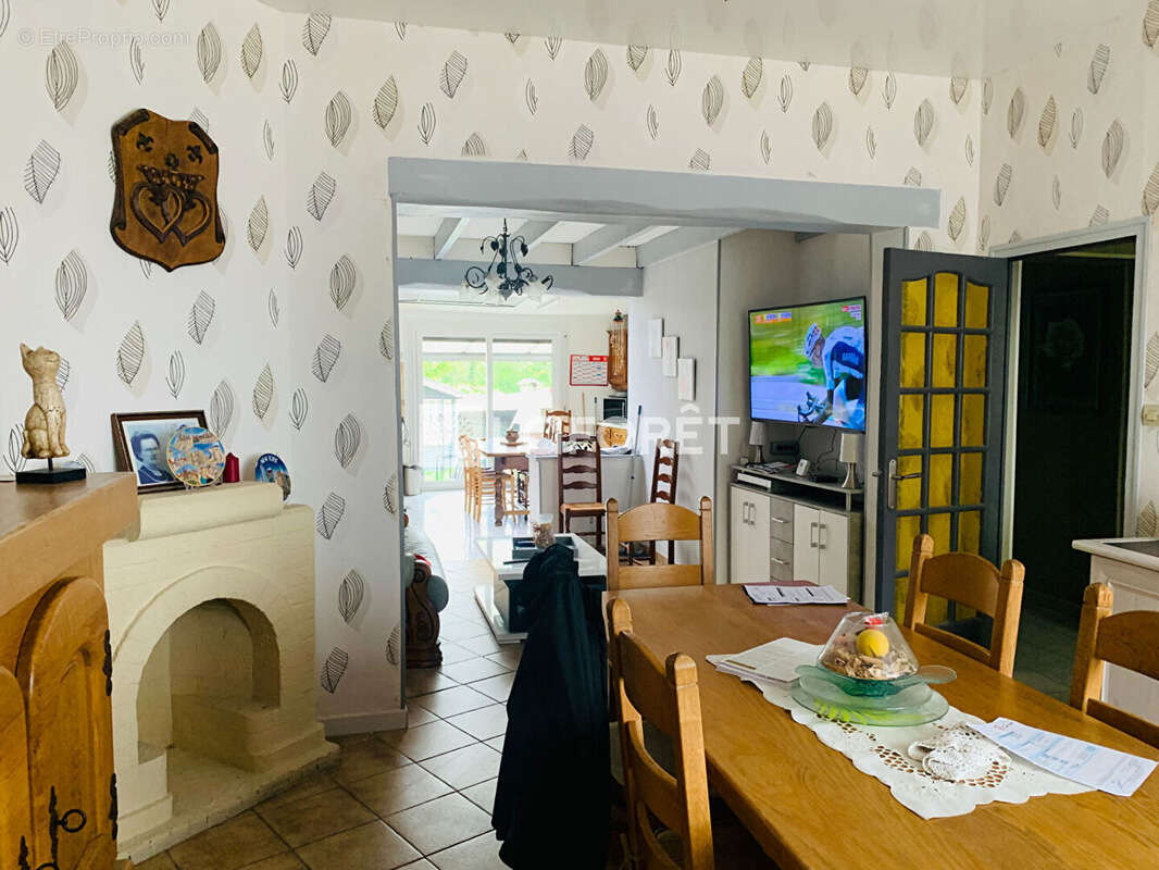 Maison à SAINT-QUENTIN