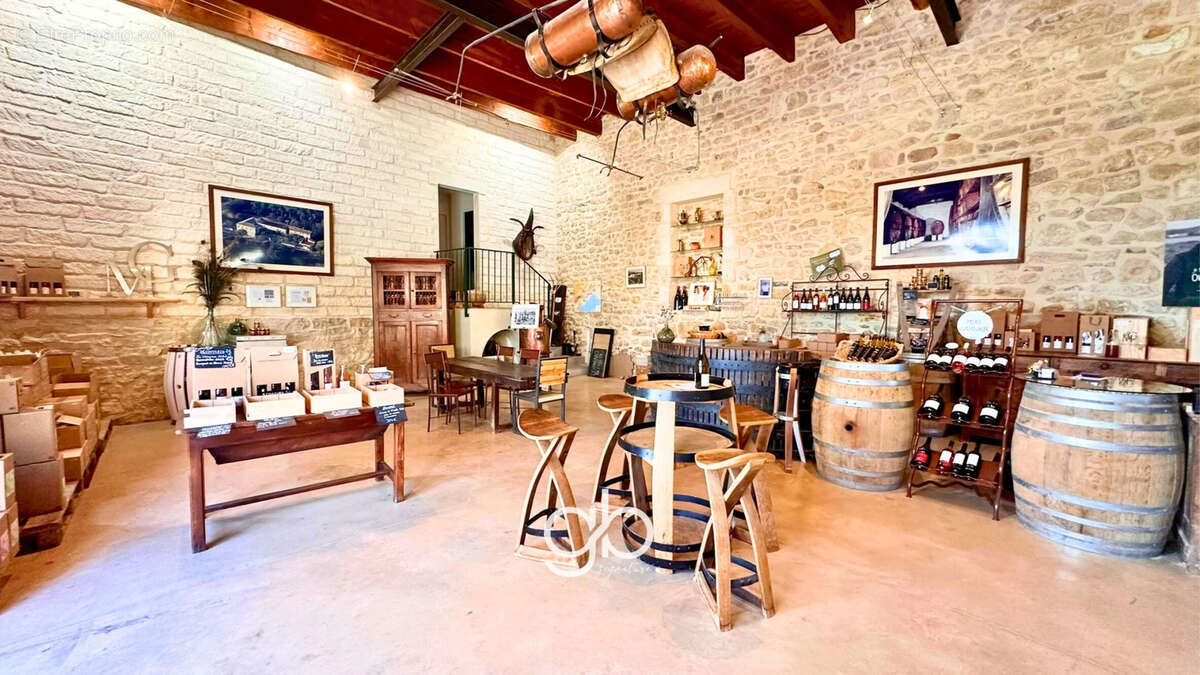 Domaine viticole de 60 hectares entre sommières et montpellier - photo 9
