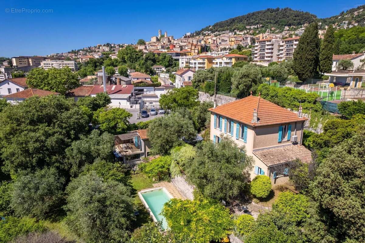 Maison à GRASSE