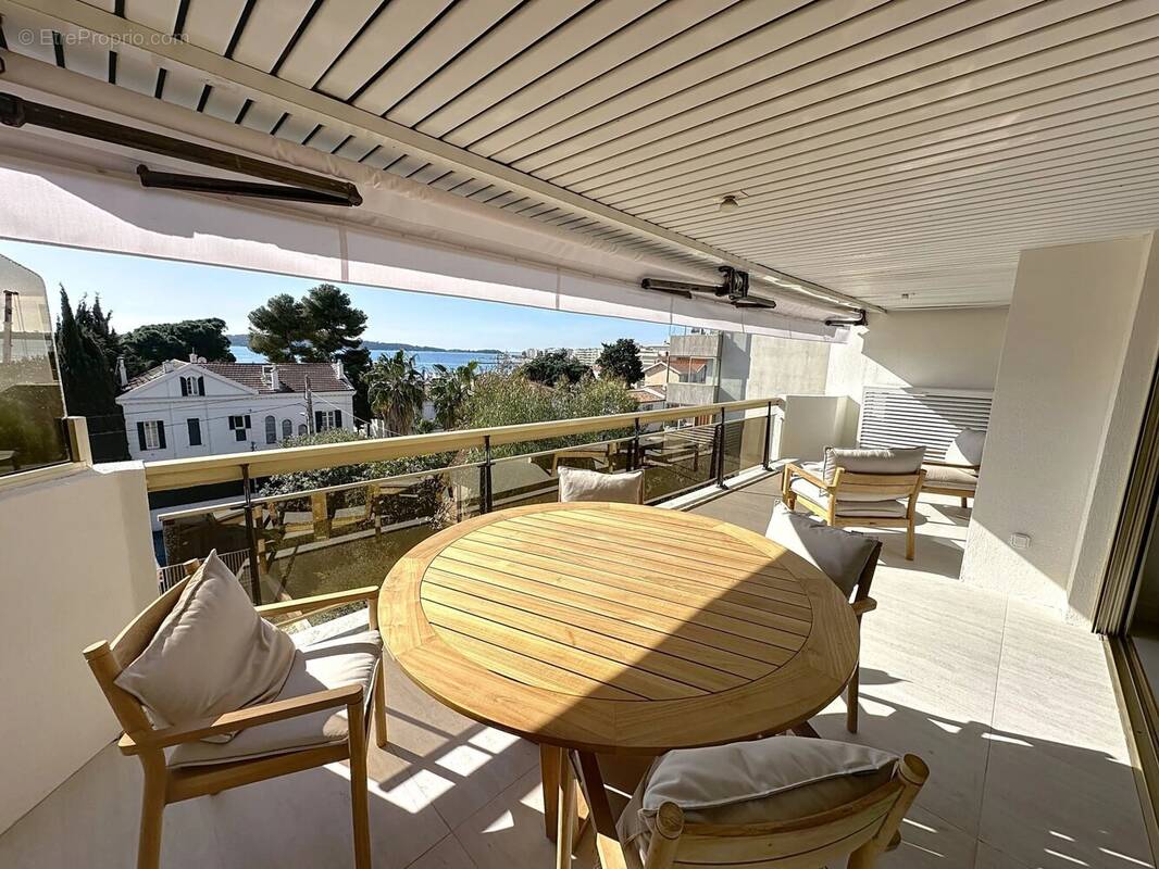 Appartement à CANNES