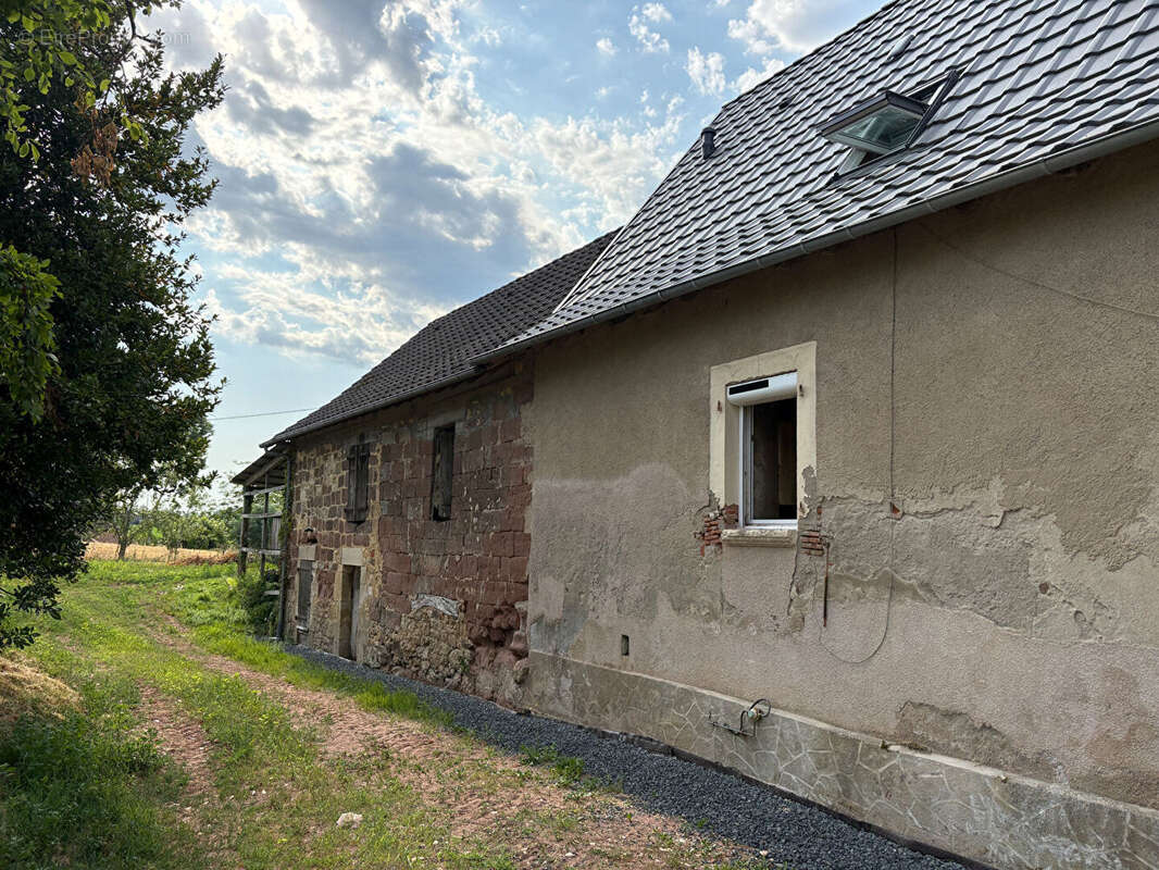 Maison à SEGONZAC
