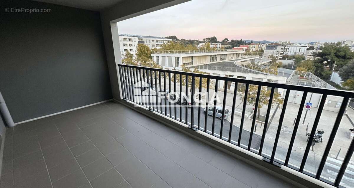 Appartement à MARSEILLE-14E