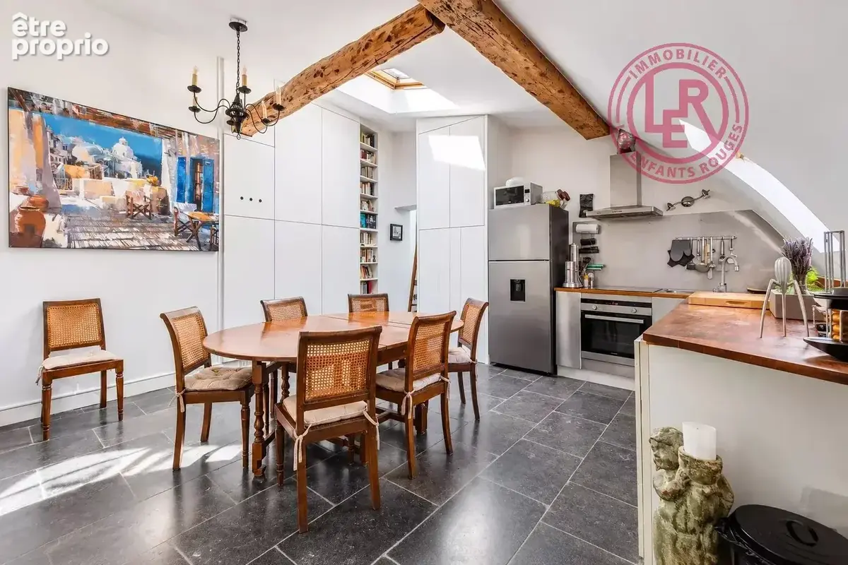 Paris 3ème – Appartement 4 pièces au dernier étage avec ascenseur - photo 4