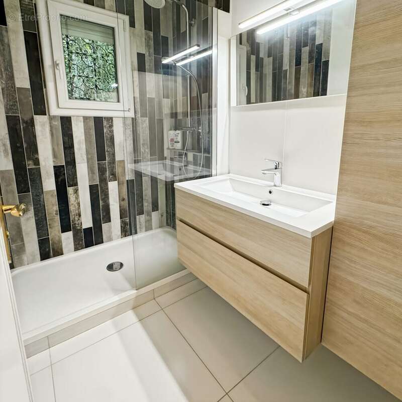 Appartement à SAINT-MAURICE