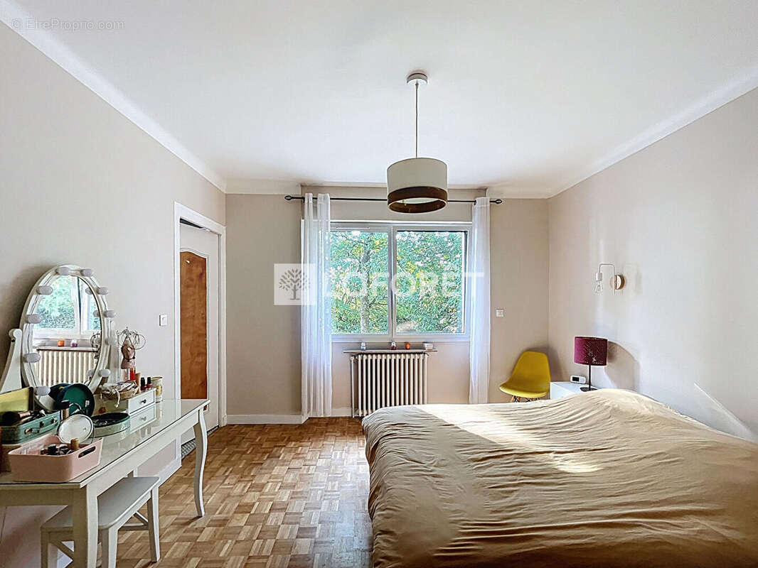 Maison à SAINT-JEAN-LA-POTERIE