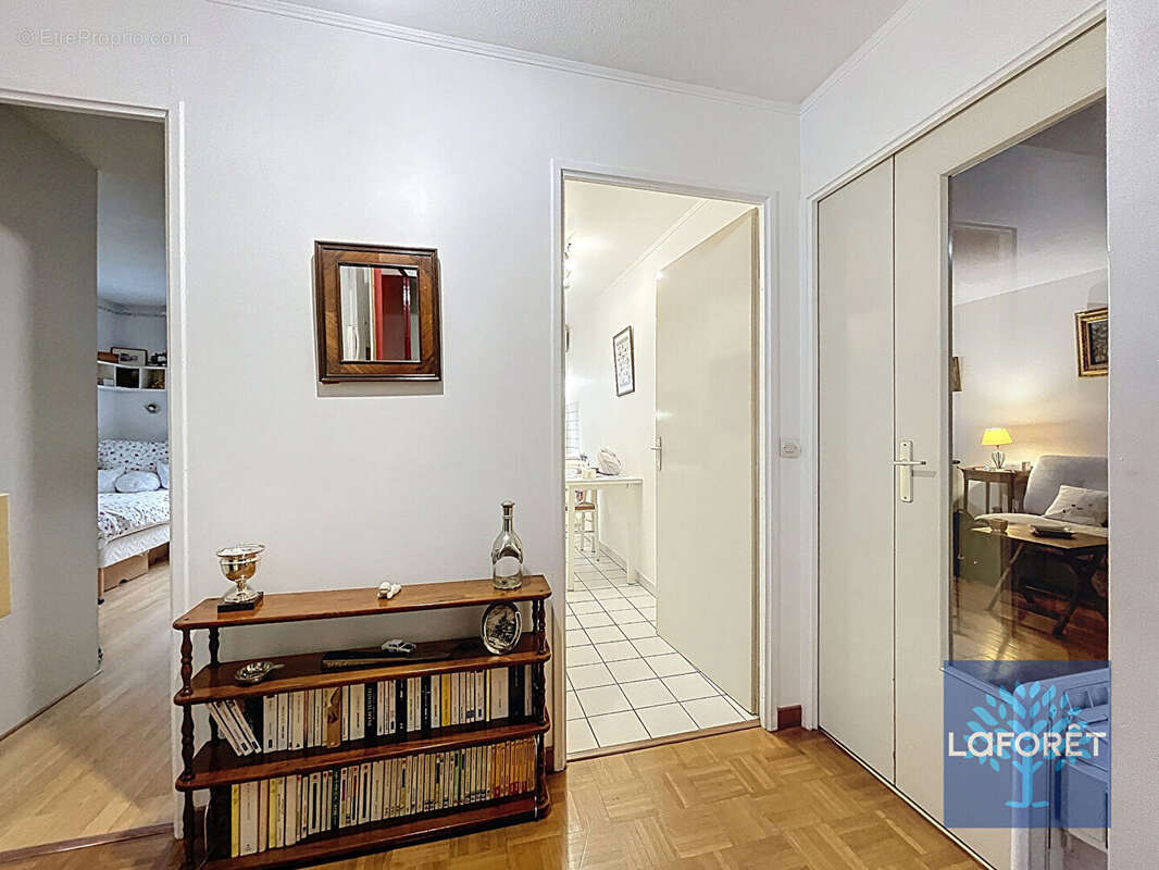 Appartement à CHILLY-MAZARIN