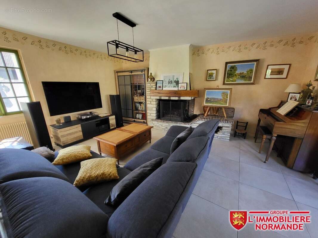 Maison à BENNECOURT