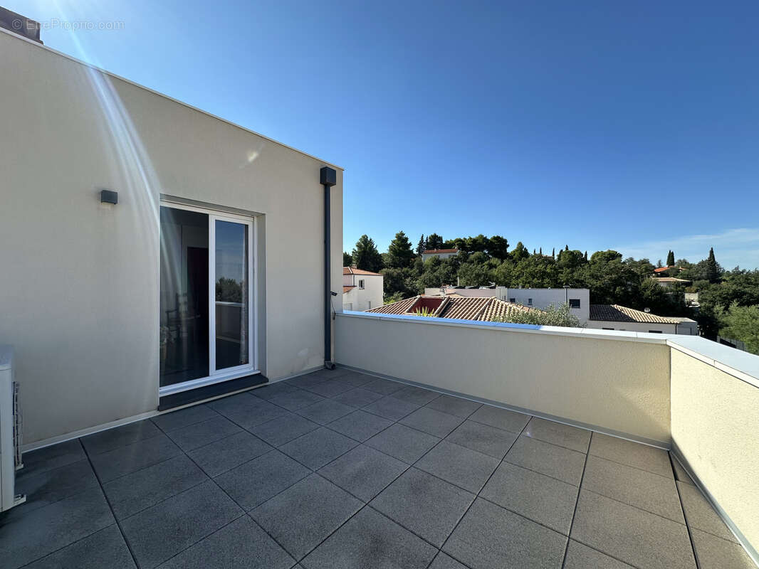 Maison à VILLELONGUE-DELS-MONTS