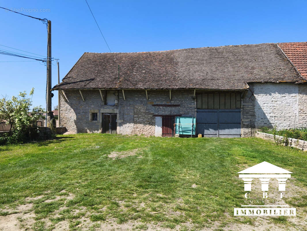 Maison à MARNAY