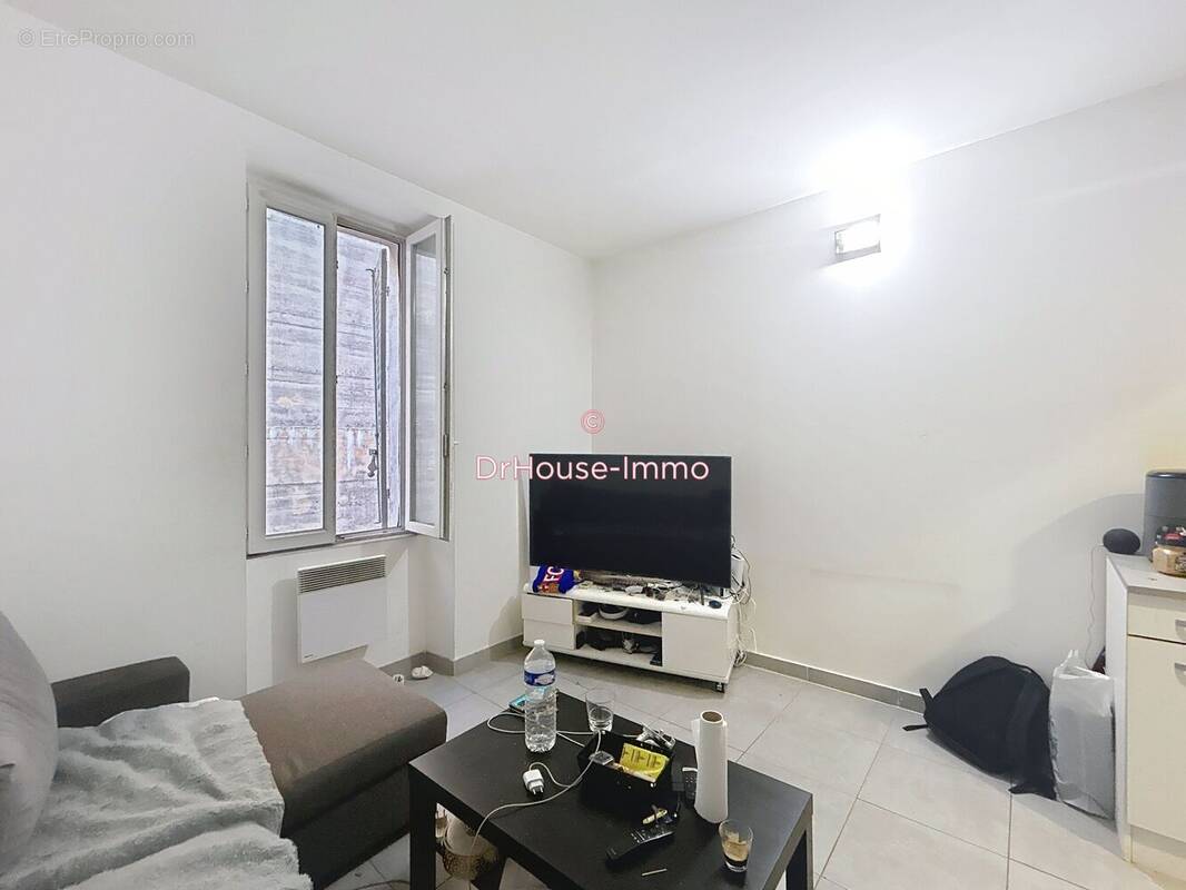 Appartement à MARSEILLE-1E