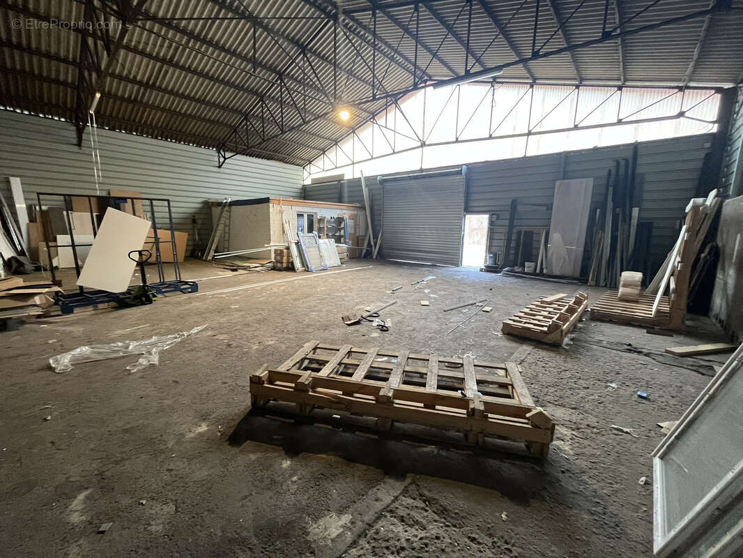 Commerce à CLOUANGE