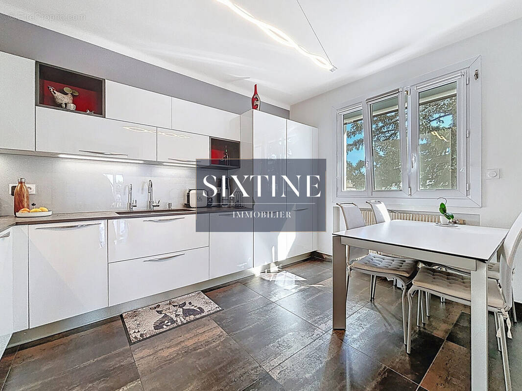 Maison à LES COTES-D'AREY