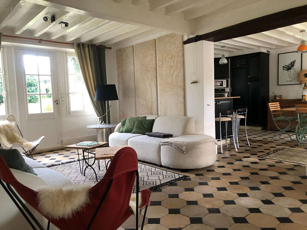 Maison à VIENNE-EN-ARTHIES