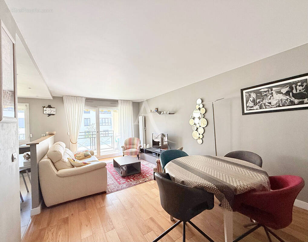 Appartement à NOGENT-SUR-MARNE