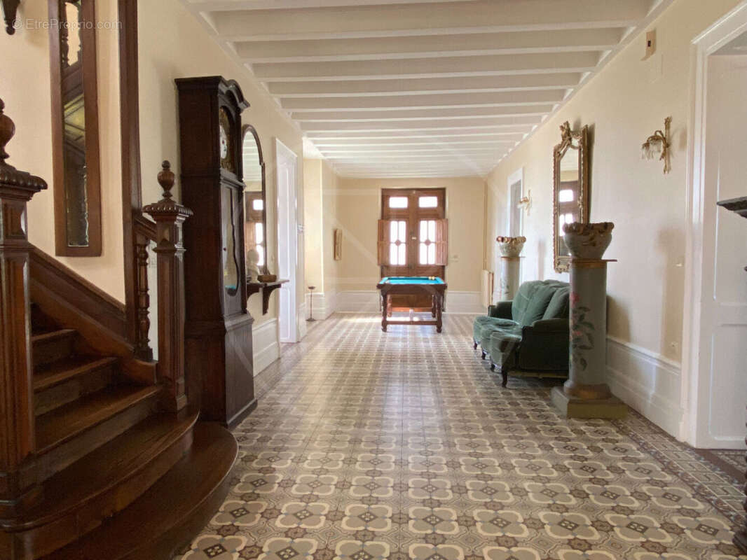 Maison à COUTRAS