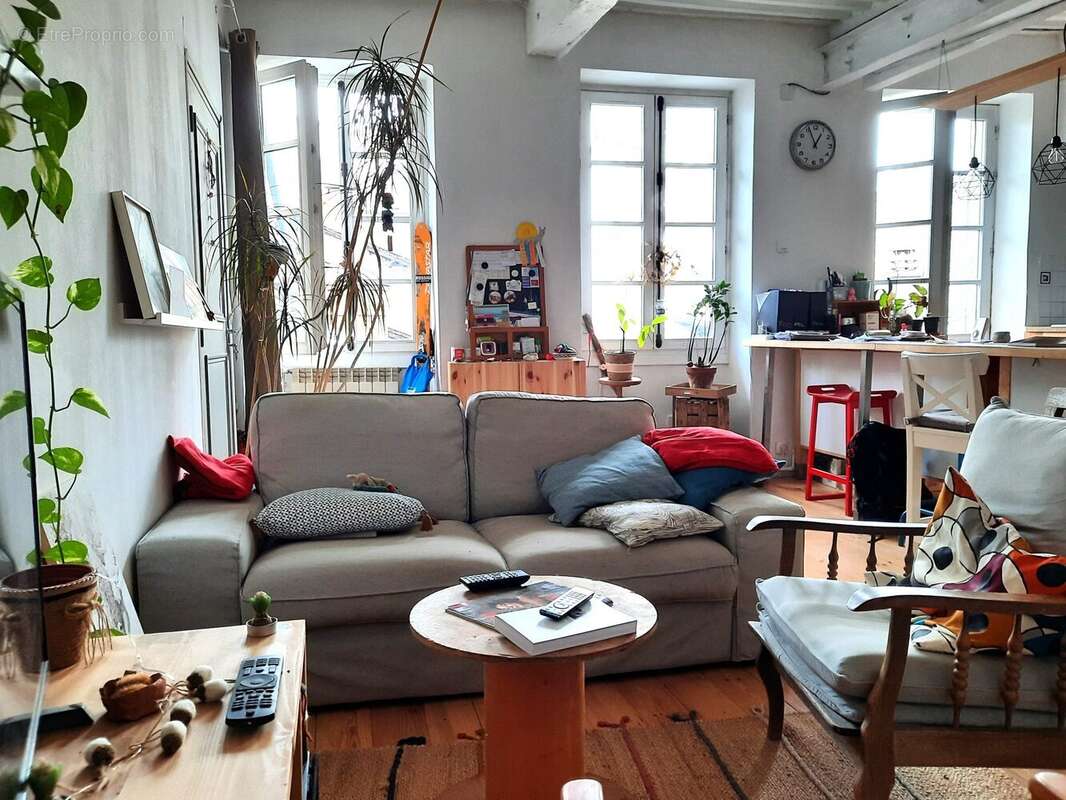 Appartement 85 m² à Chambery  - photo 3