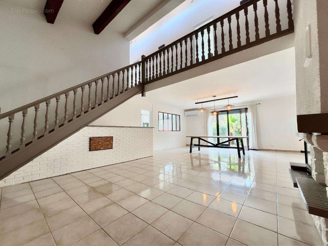 Magnifique maison en R+1 de 150 m² avec jardin deux faces sans vis-à-vis sans travaux - photo 7