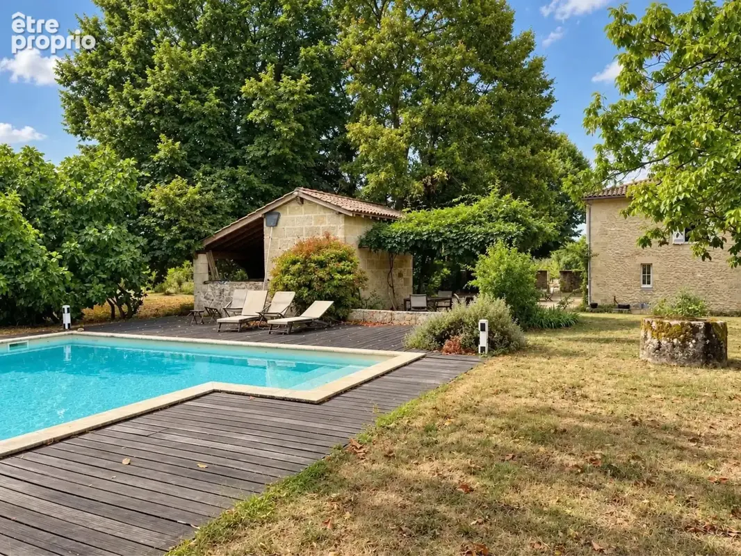 Propriété de charme – 3 habitations, parc de 9 000 m² et grande piscine à 20mn de Saint Émilion - photo 2
