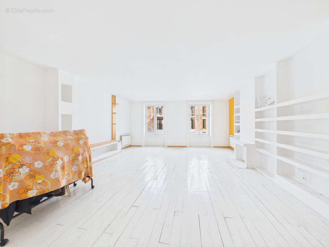 Maison à CRAPONNE-SUR-ARZON