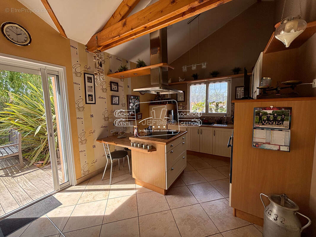 Maison Divatte Sur Loire 5 pièce(s) 128.72 m2 - photo 3