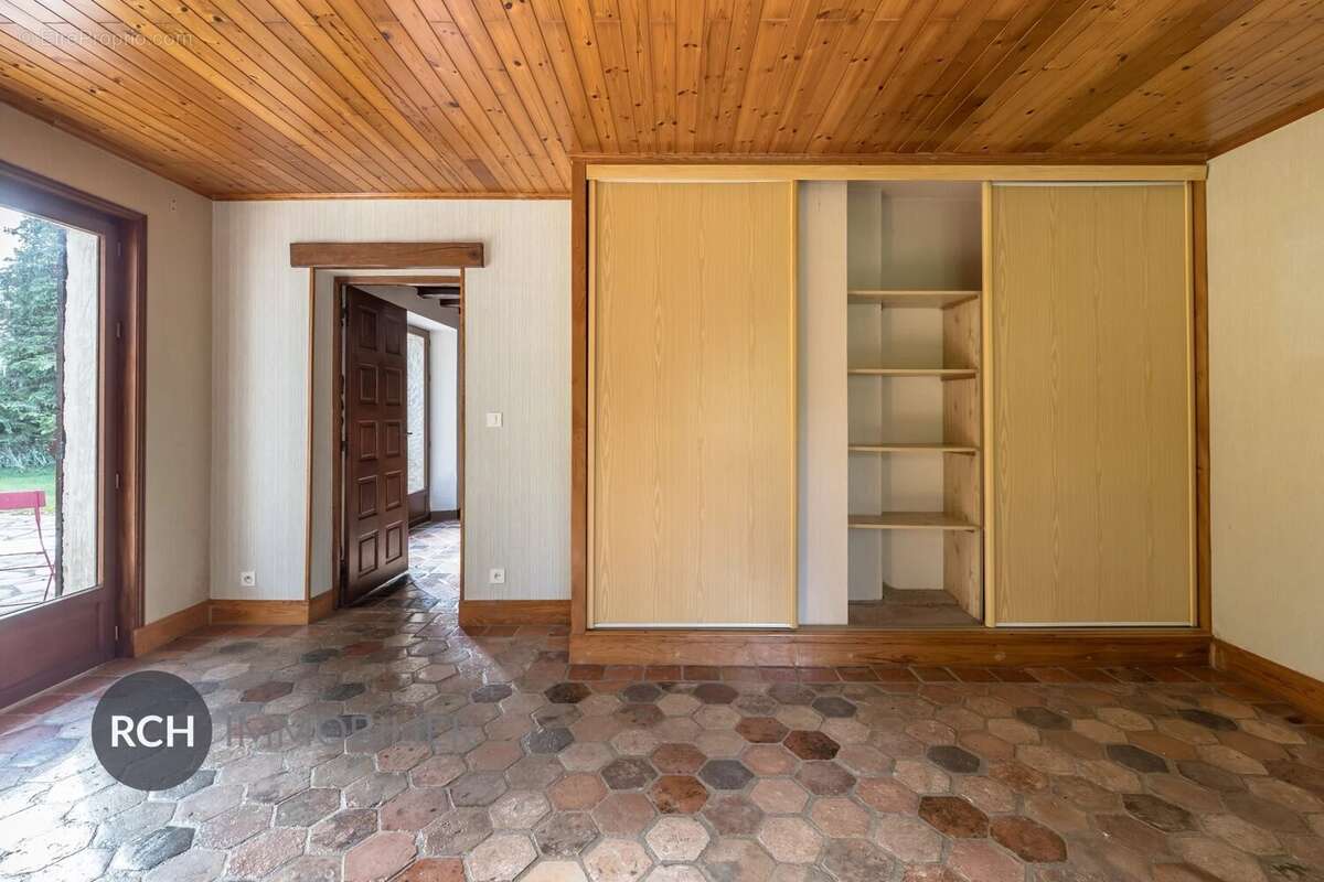 Maison à HOUDAN